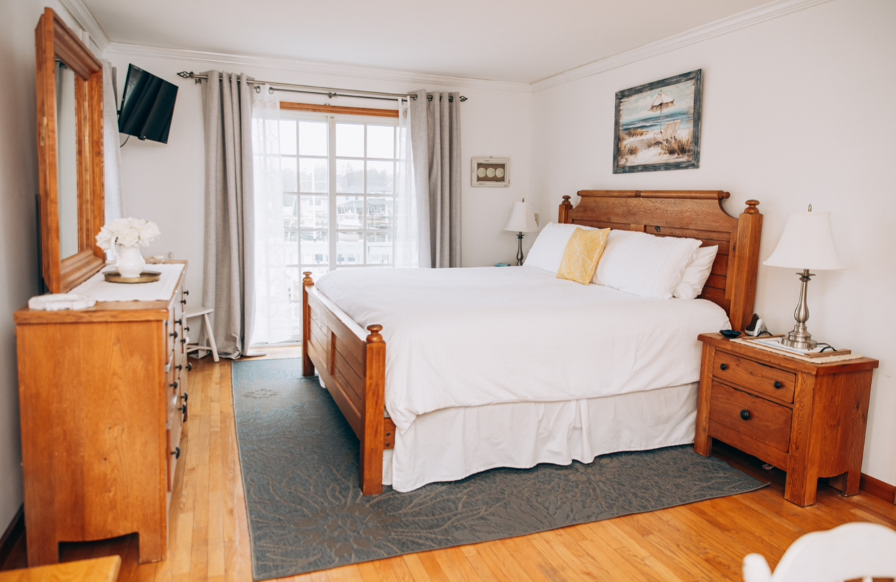 Captains Suite Bedroom